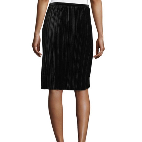 NWT Sanctuary Crushed Velvet Accordion Pleat Skirt - Picture 3 of 5